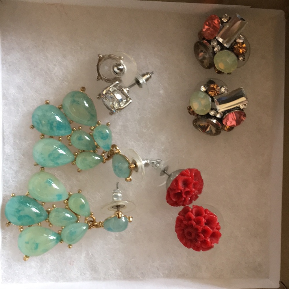 Lot of Francesca earrings